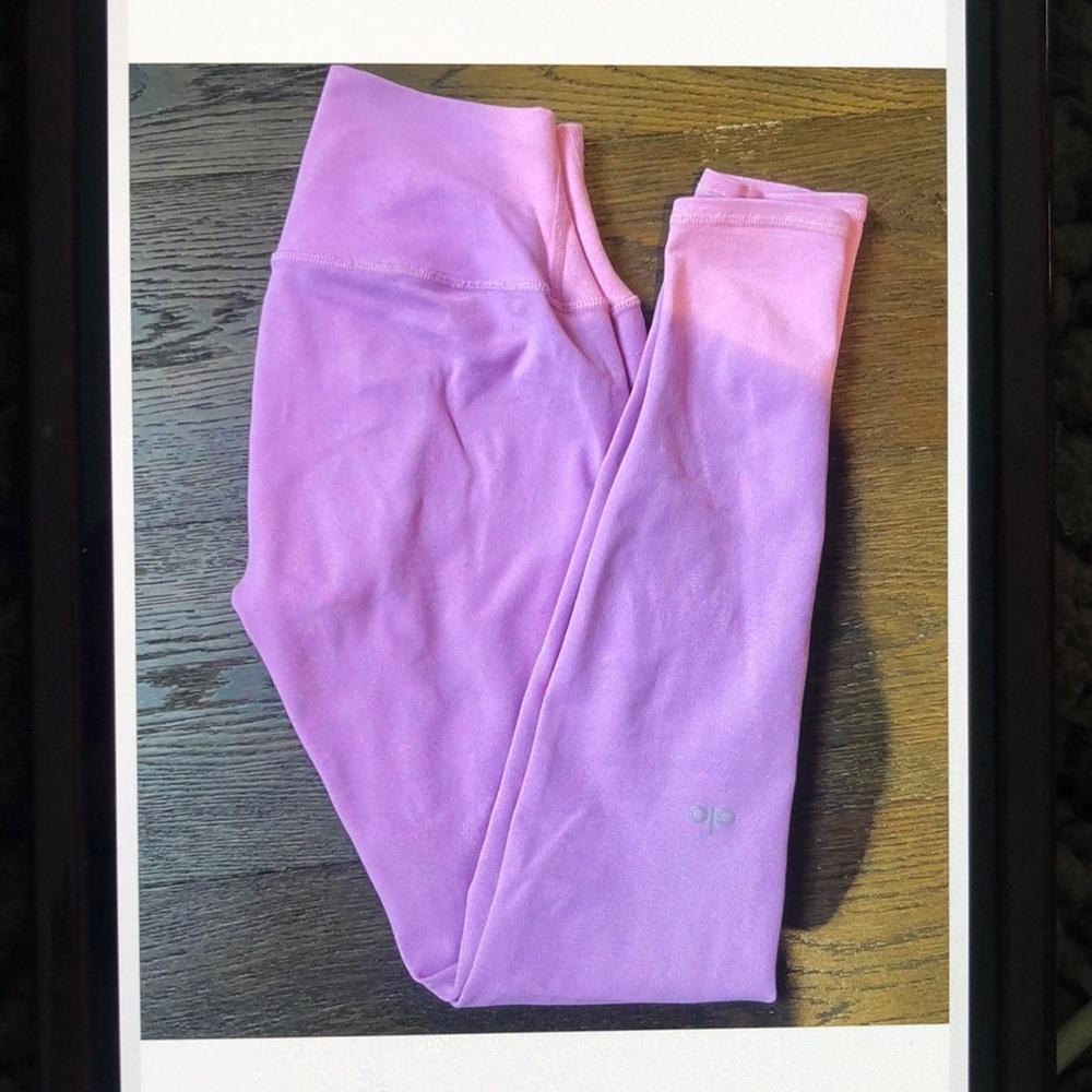 Pink alo leggings!